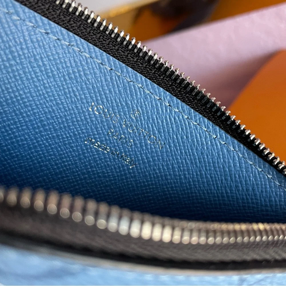 RARE 2020 Ghesquière Taigarama Coin Card Holder Wallet Blue Lagoon